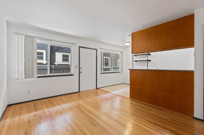 Photo - 2708 College Ave