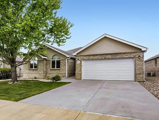 Building Photo - 557 Trailwood Cir