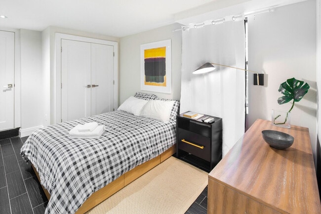 Photo - 406 E 59th St Unidad SI ID1051312P