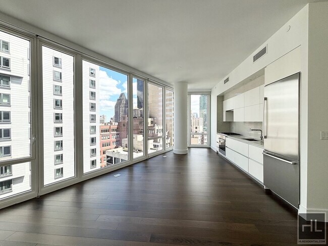 Photo - East 44th Street Unidad 22L
