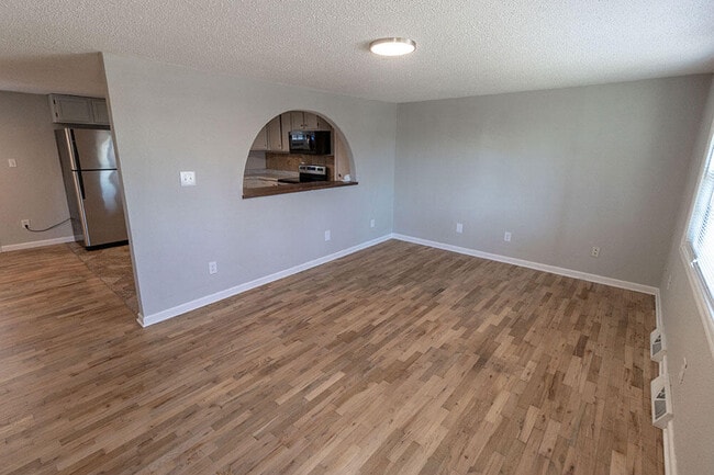 Photo - 6007 N Vickie Dr