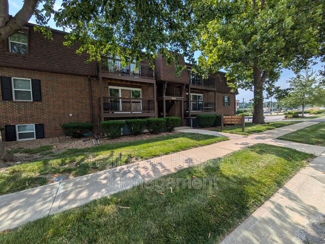 Photo - 5801 Woodson Dr