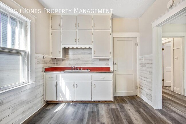 Photo - 1519 Whitney Ave Unit Apt 1