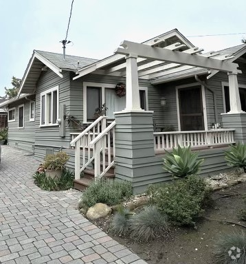 Building Photo - 316 W Victoria St Rental
