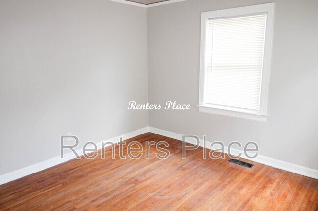 Photo - 1424 S Marion Ave