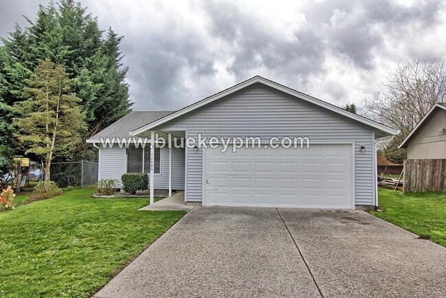 Photo - 3 Bed, 2 Bath Home Near Walmart on 4th Plain and NE 143rd Avenue