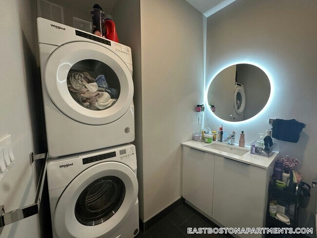 Photo - 656 Saratoga St Unit 201