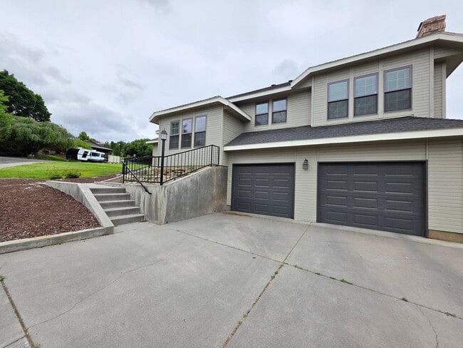 Photo - 4002 S Olson Pl