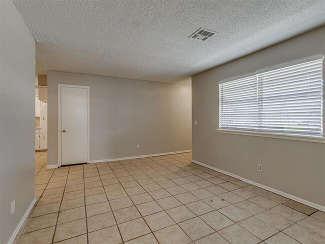 Photo - 3320 Hampton Rd