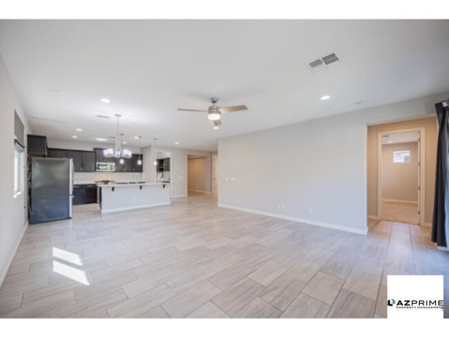 Photo - Elegant 3/2 Phoenix House with Office &amp; Outdoor Escape!