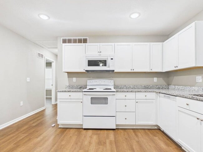 Photo - 306 W Market St Unit Apt B