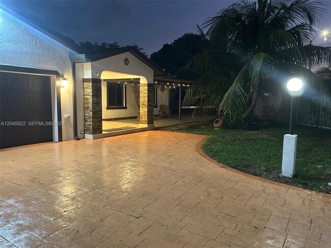 Photo - 13650 SW 283rd Terrace