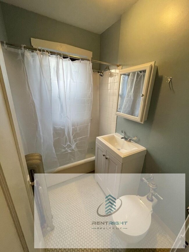 Photo - 4015 W Melrose St Unidad 4017-2N