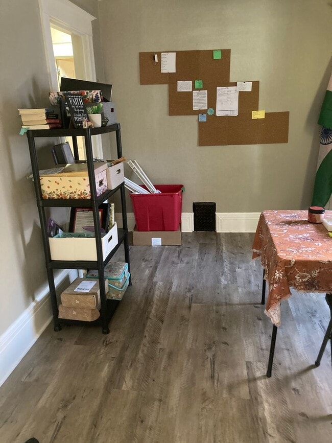 Photo - 391-393 Flower City Park Unidad Up