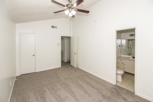 Photo - 6218 Ridgeline Dr