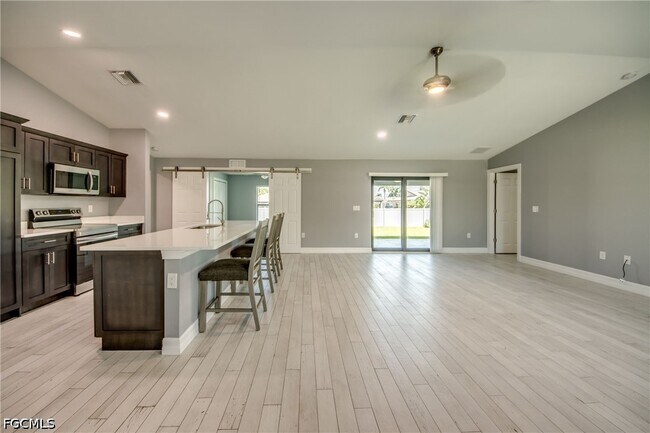 Photo - 12866 Iona Rd