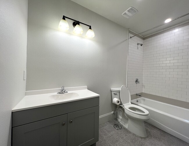 Photo - 244 E Park Ave