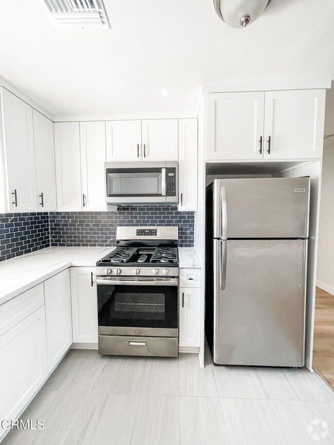 Building Photo - 1121 W Exposition Blvd Unit 1121 Rental