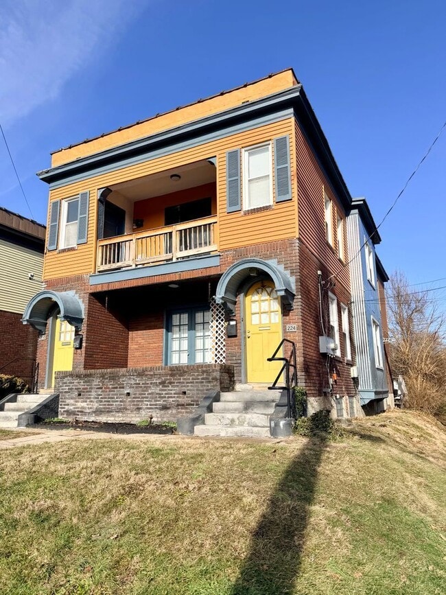 Building Photo - 224 Ingram Ave Unit 1