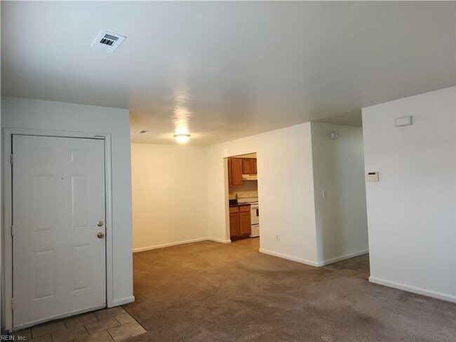 Photo - 6045 Bradford Dr