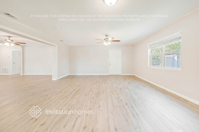 Photo - 1720 Newton St