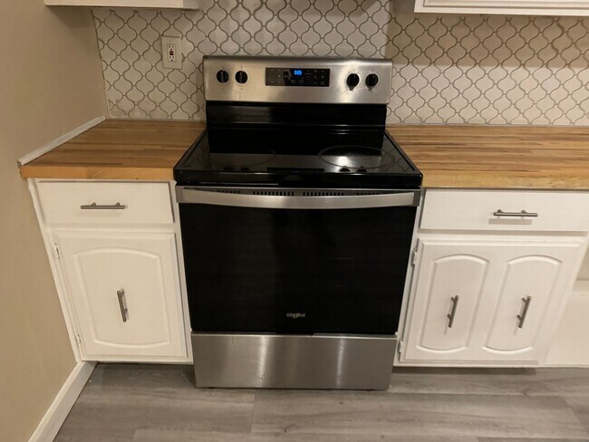 Photo - Gorgeous 3/2 Home Available for Lease!