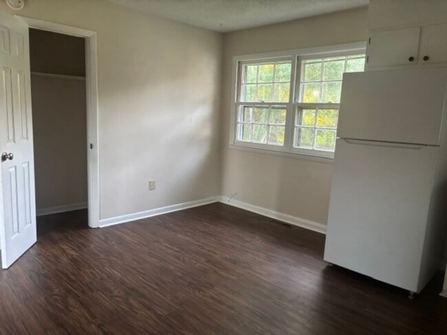 Photo - 312 Wood Haven Dr