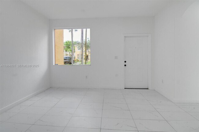 Photo - 1543 SE 24th Ct