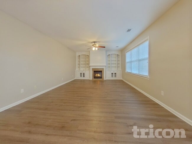 Photo - 3605 Long Lake Dr