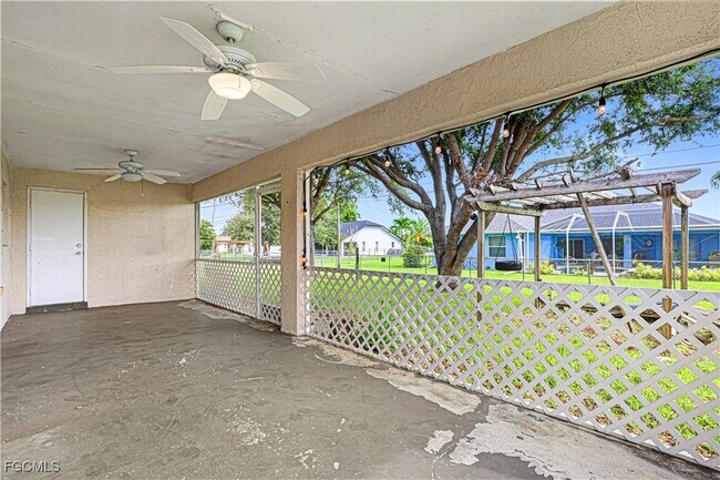 Photo - 127 SW 11th Terrace