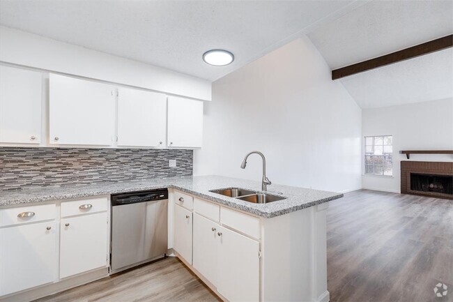 Building Photo - 12232 Bob White Dr Unit 12232 Rental