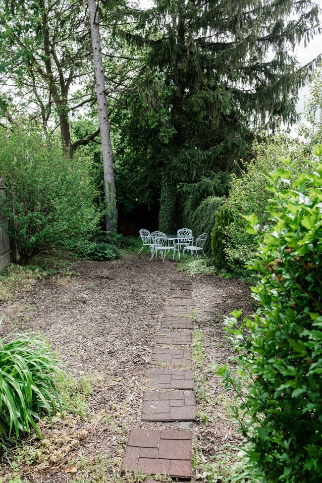 Photo - 412 W Patrick St