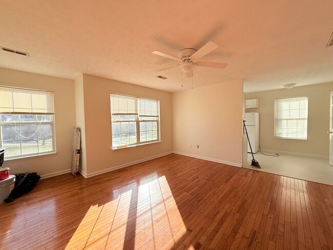 Photo - 429 Sara Leigh Dr Unit 2