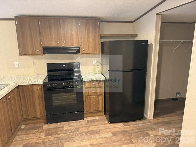 Photo - 2034 Shelby Rd