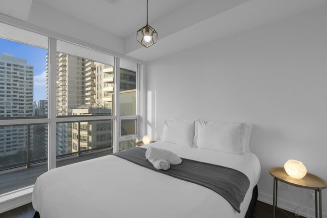98 Lillian St Unit SI FL11-ID1403764P