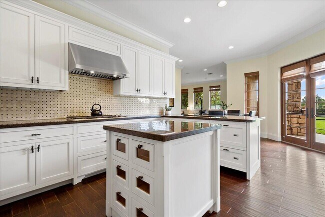 Photo - 15636 Sunnyland Ln