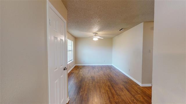 Photo - 218 Renfro St
