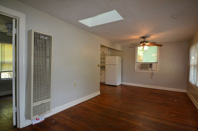 Photo - Funky East Side 2 Bedroom