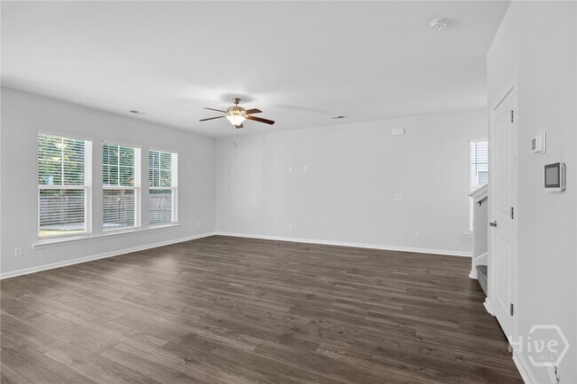 Photo - 310 Sessile Oak Dr