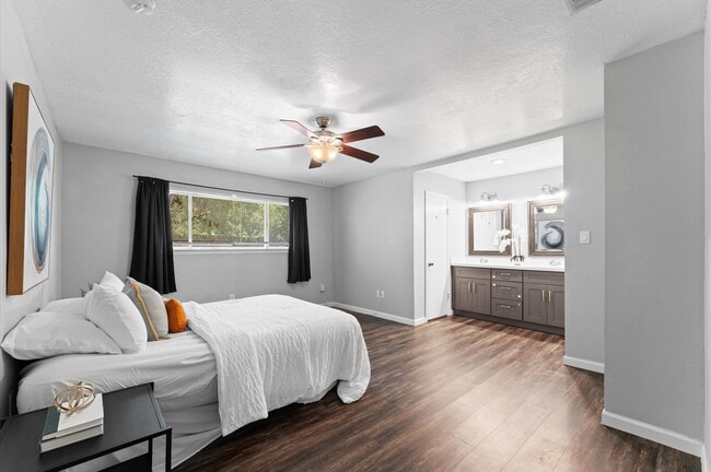 Building Photo - 10815 Montverde Ln