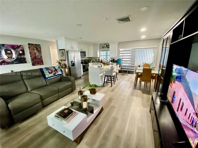Photo - 2374 SW 11th Ave