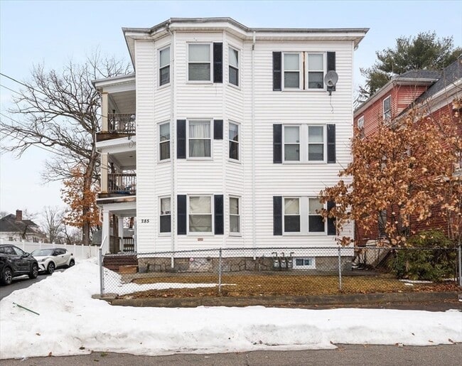 Building Photo - 285 Green St Unit 2