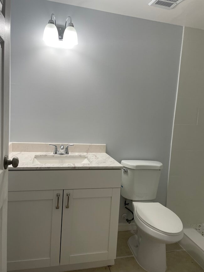 Photo - 4927 Sanoma Village