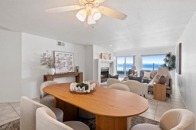 1362 Seacoast Dr