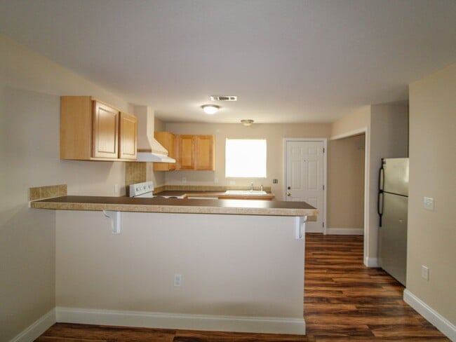 Photo - Modern Living Meets Comfort in This Beautiful Duplex