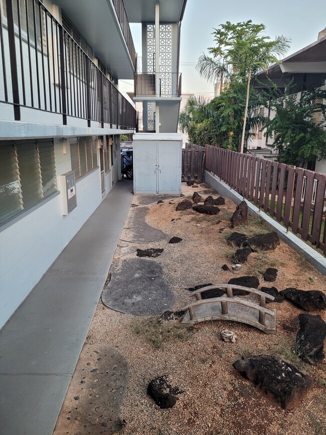 Photo - 1526 Kewalo St Townhome