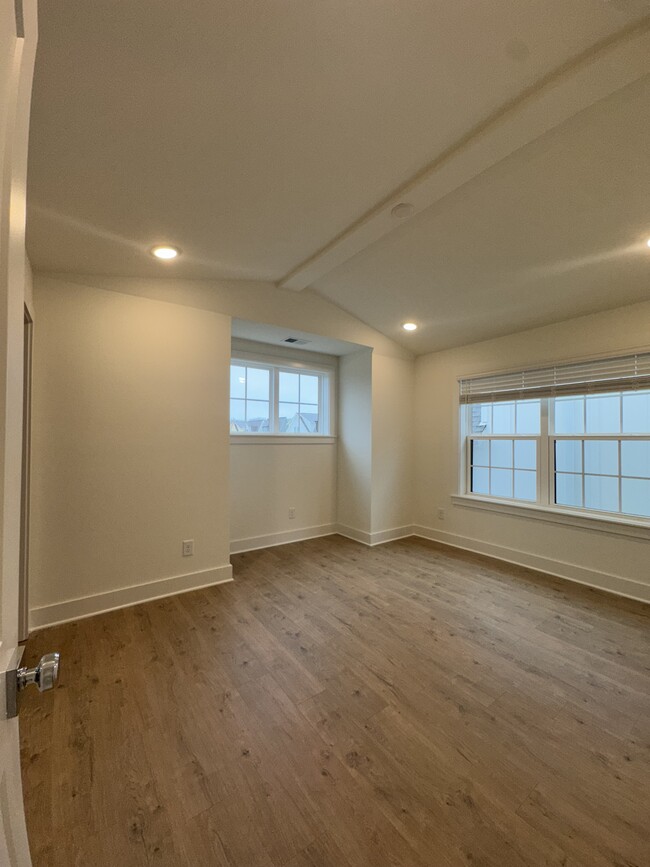 Photo - 504 Edwin St Townhome
