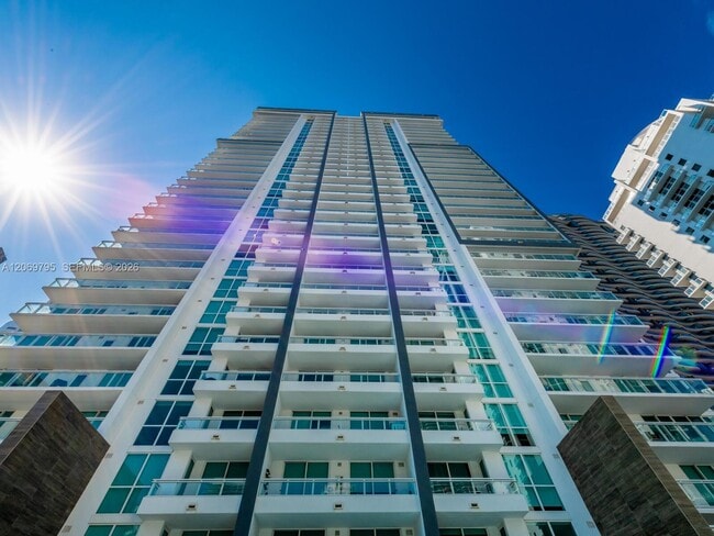 Photo - 1080 Brickell Ave Unidad 2206