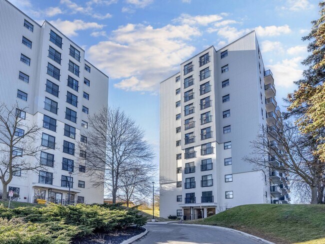 Photo - Garden Vista