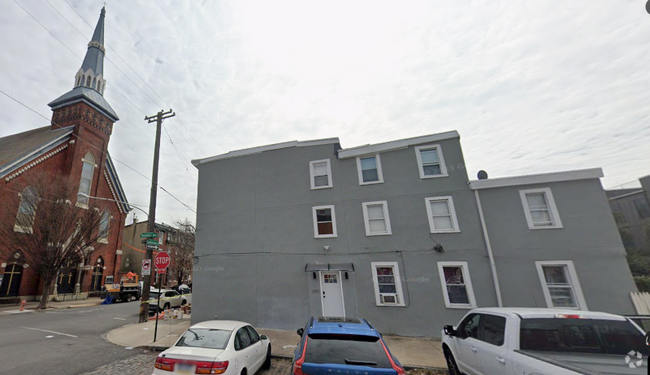 Building Photo - 2150 E Cumberland St Unit 5 Rental